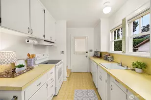 2733 37th Ave SW, Seattle, WA 98126 - Photo 30