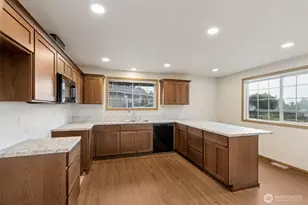 5135 S Avon St, Seattle, WA 98178 - Photo 4