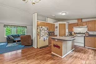 1337 S Silver Lake Rd, Castle Rock, WA 98611 - Photo 8