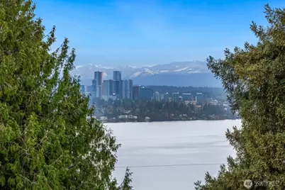 806 34th Avenue #B, Seattle, WA 98122 - Photo 8