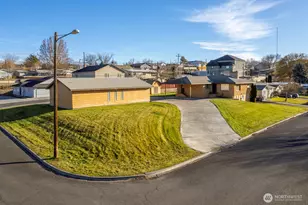 1133 Ashley, Moses Lake, WA 98837 - Photo 2