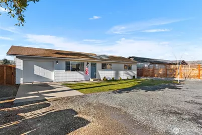 308 S Jackson, East Wenatchee, WA 98802 - Photo 2