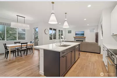 12332 38th Avenue NE #1, Seattle, WA 98125 - Photo 10