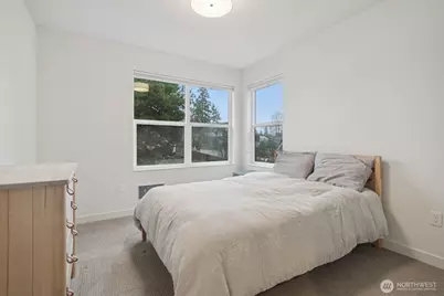 12332 38th Avenue NE #1, Seattle, WA 98125 - Photo 24