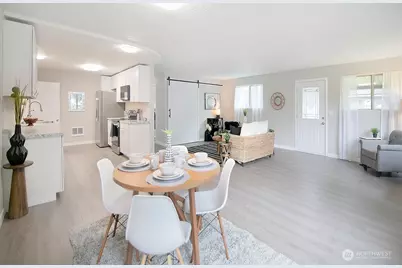 811 Little Avenue NE, Castle Rock, WA 98611 - Photo 10