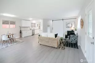 811 Little Ave NE, Castle Rock, WA 98611 - Photo 2