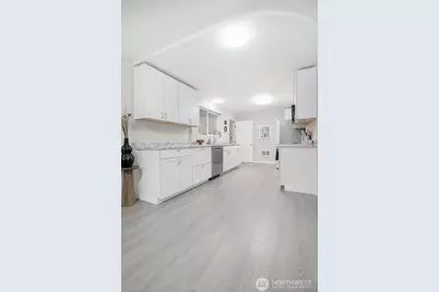 811 Little Avenue NE, Castle Rock, WA 98611 - Photo 12