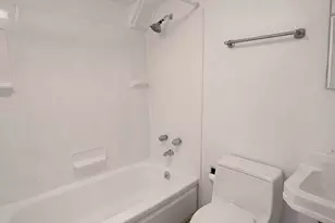 1813 Taylor Ave N, Seattle, WA 98109 - Photo 20