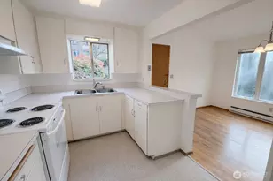 1813 Taylor Ave N, Seattle, WA 98109 - Photo 4