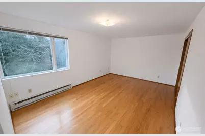 1813 Taylor Avenue N, Seattle, WA 98109 - Photo 18