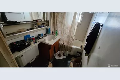 1253 N 143rd Street, Seattle, WA 98133 - Photo 10