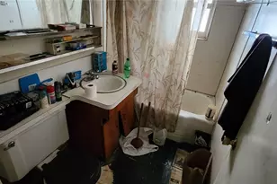 1253 N 143rd St, Seattle, WA 98133 - Photo 10