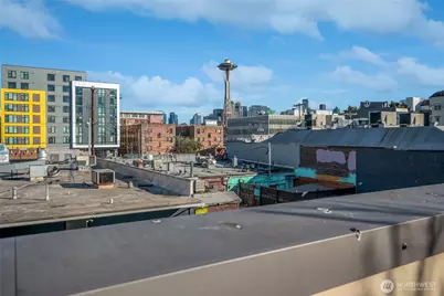 17 W Mercer Street #217, Seattle, WA 98119 - Photo 32