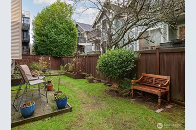 1733 NW 59th Street #201, Seattle, WA 98107 - Photo 24