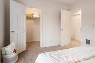 1733 NW 59th St, Seattle, WA 98107 - Photo 20