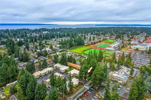 7809 218th St SW, Edmonds, WA 98026 - Photo 32