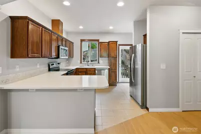 2923 Belmonte Lane, Everett, WA 98201 - Photo 14