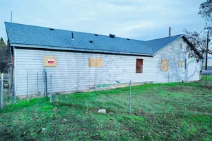 512 Keys Rd, Yakima, WA 98901 - Photo 2