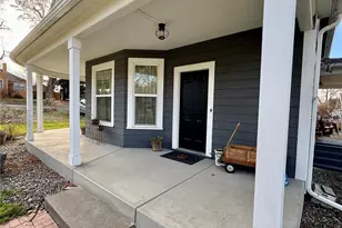 112 S 6th St, Dayton, WA 99328 - Photo 2