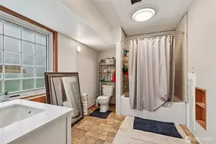 8754 Peavey Rd, Sedro Woolley, WA 98284 - Photo 32