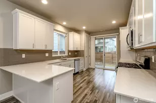 18827 Eagle Ridge Dr E, Bonney Lake, WA 98391 - Photo 8