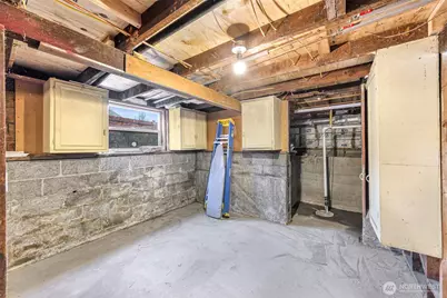 8633 Wabash Avenue S, Seattle, WA 98118 - Photo 34