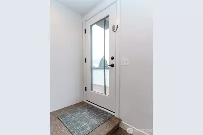 8811 Interlake Avenue N #A, Seattle, WA 98103 - Photo 18