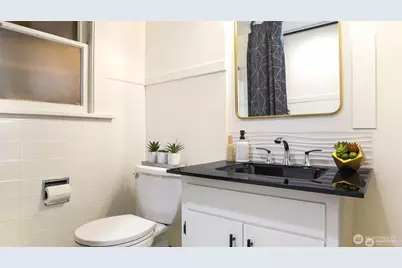 1208 N 10th Street #B, Tacoma, WA 98403 - Photo 12