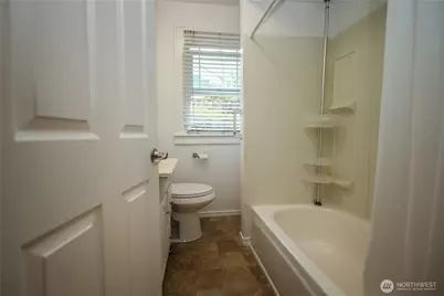 1402 S 56th Street, Tacoma, WA 98408 - Photo 8