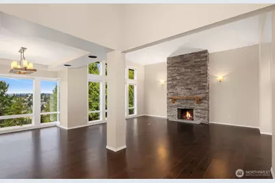 9610 SE 7th Street, Bellevue, WA 98004 - Photo 10