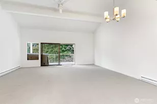 6413 Sand Point Way NE, Seattle, WA 98115 - Photo 4