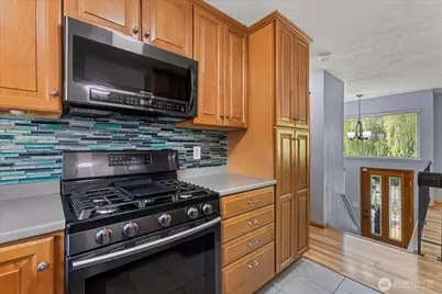 18411 22nd Drive SE, Bothell, WA 98012 - Photo 8