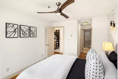 500 5th Avenue W #705, Seattle, WA 98119 - Photo 28