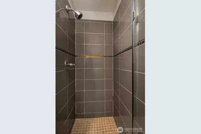 500 5th Avenue W #705, Seattle, WA 98119 - Photo 30