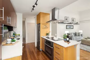 500 5th Ave W, Seattle, WA 98119 - Photo 24