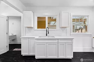 1911 Columbia St SW, Olympia, WA 98501 - Photo 12