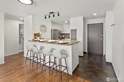 1300 University Street #2G, Seattle, WA 98101 - Photo 22