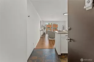 1300 University St, Seattle, WA 98101 - Photo 26