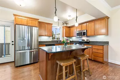 320 Chelan Place NE #H1, Renton, WA 98059 - Photo 8