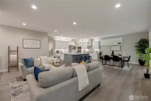 713 N 188th St, Shoreline, WA 98133 - Photo 12