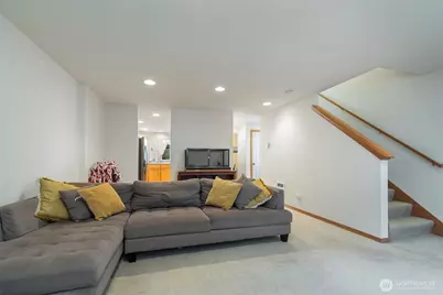 12049 32nd Avenue NE #C, Seattle, WA 98125 - Photo 10