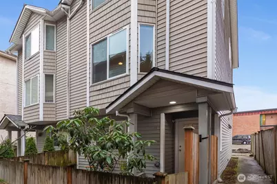 12049 32nd Avenue NE #C, Seattle, WA 98125 - Photo 1
