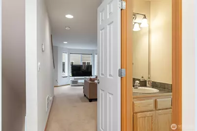 12049 32nd Avenue NE #C, Seattle, WA 98125 - Photo 12