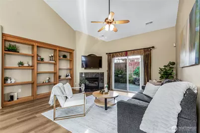 7525 195th Street Ct E, Spanaway, WA 98387 - Photo 2