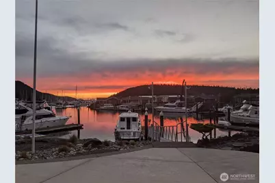 5301 Doon Way, Anacortes, WA 98221 - Photo 2