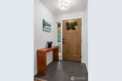 18727 Woodburn Court SE, Yelm, WA 98597 - Photo 4