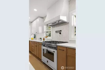 62 165th Avenue SE, Bellevue, WA 98008 - Photo 14