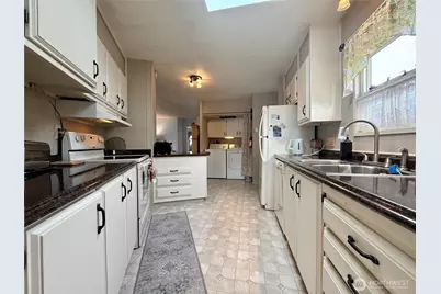 11622 Silver Lake Road #55, Everett, WA 98208 - Photo 8