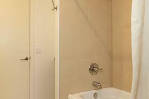 1810 11th Ave, Seattle, WA 98122 - Photo 18