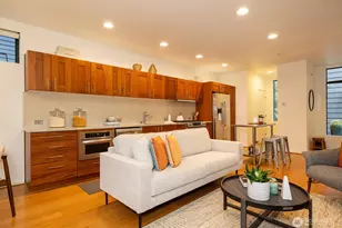 1810 11th Ave, Seattle, WA 98122 - Photo 2